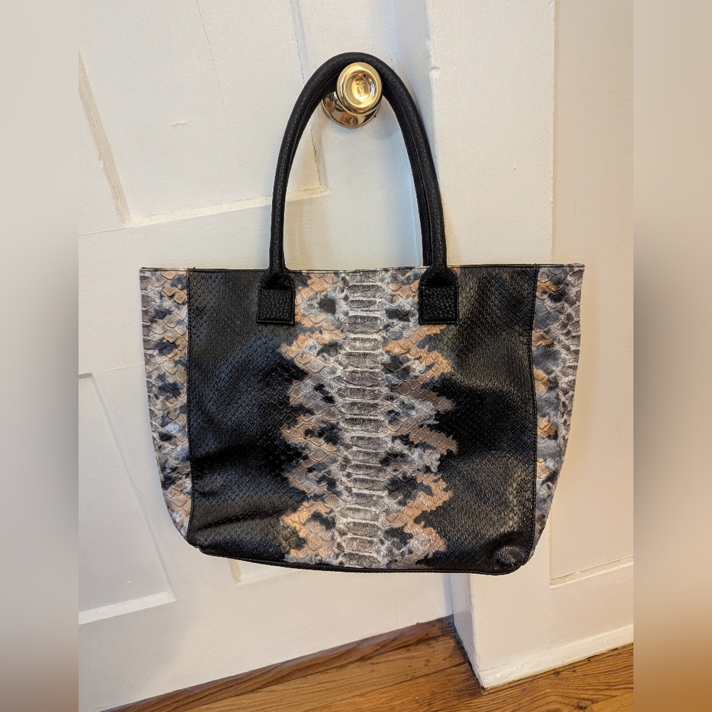 Deux Lux Black and Gray Faux Snakeskin Tote